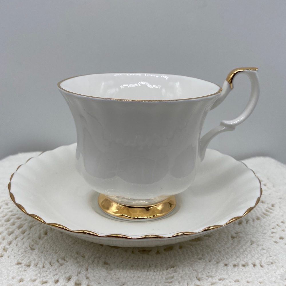 Royal Albert Val D’Or English Bone China Cup & Saucer